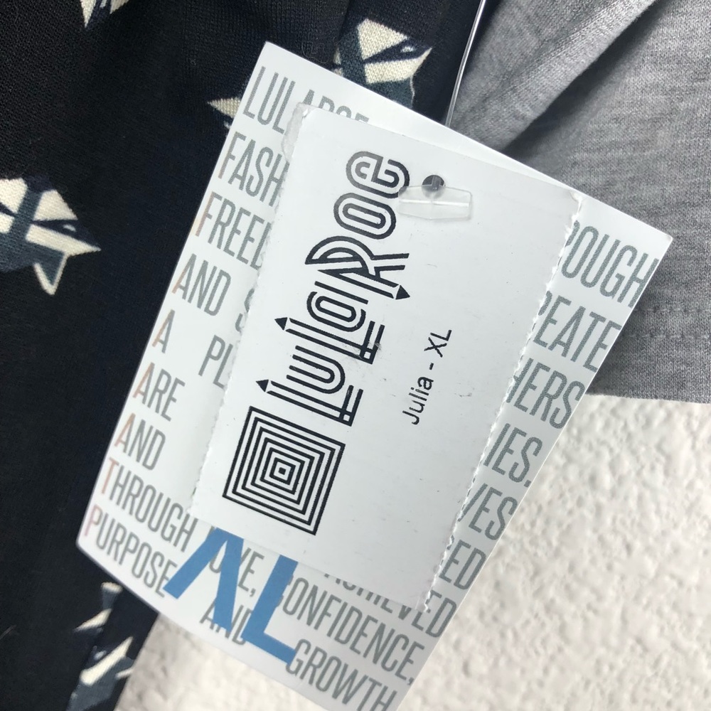 NWT LuLaRoe Black Gray Raccoon Print Julia Dress - Picture 5 of 5